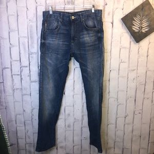 Zara straight leg distressed denim. Size 31